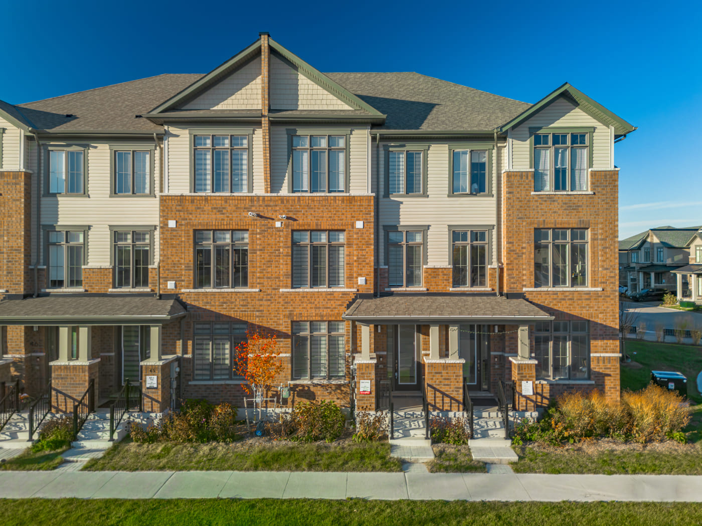 Exterior photo of a Cambridge listing