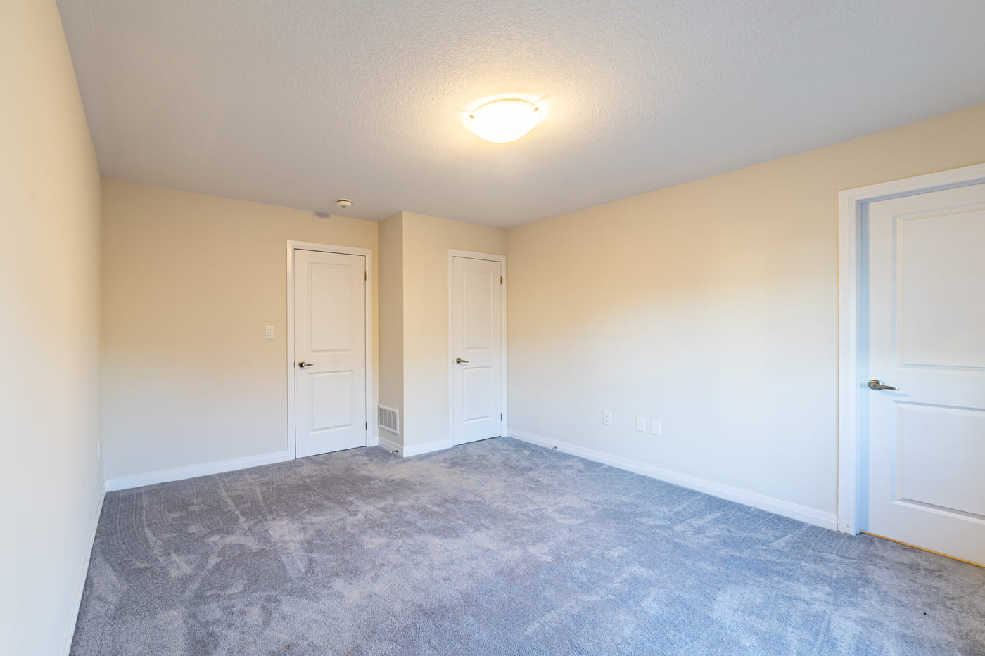 Interior photo of a Cambridge listing