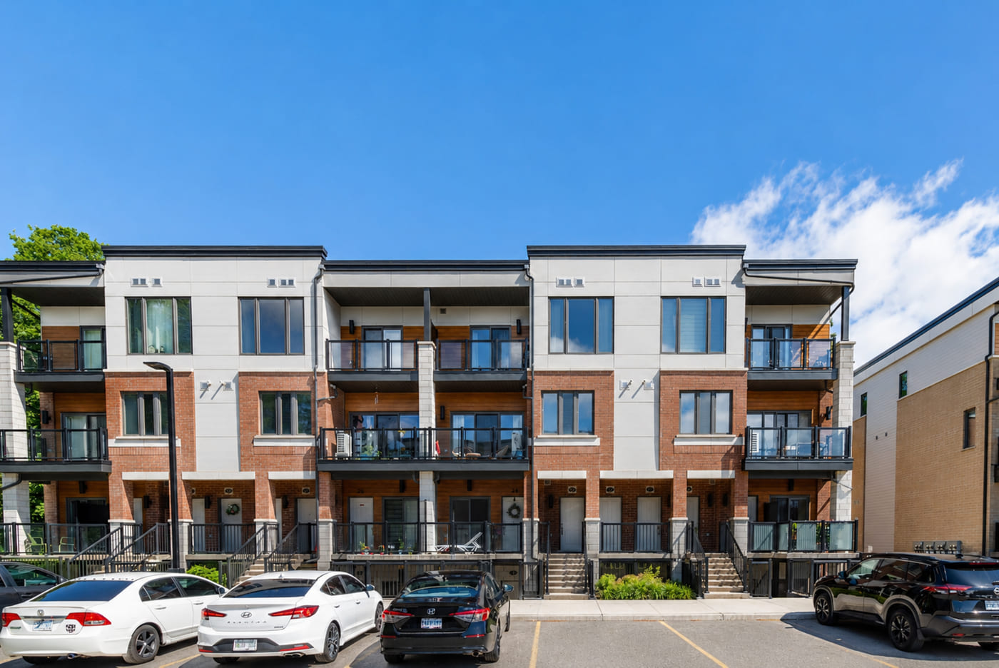 Exterior photo of a Cambridge listing
